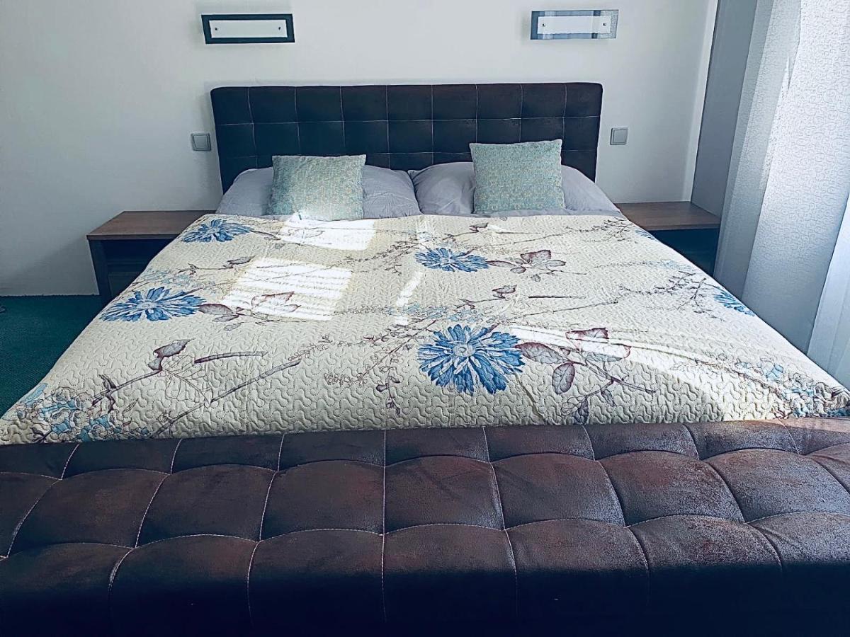 Demaris Bed & Breakfast Třebíč Екстериор снимка
